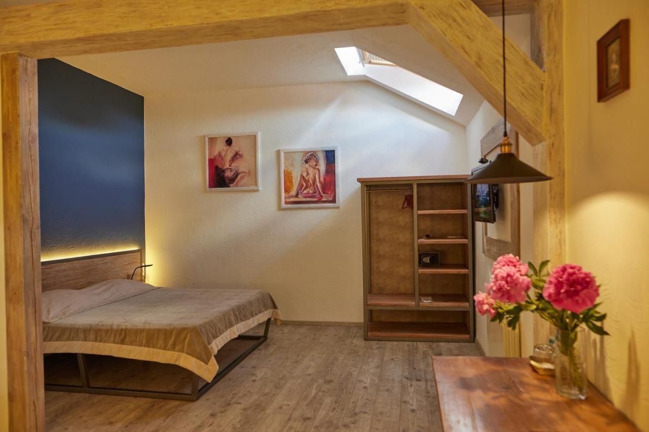 Zdybanka Otel Sumi Dış mekan fotoğraf