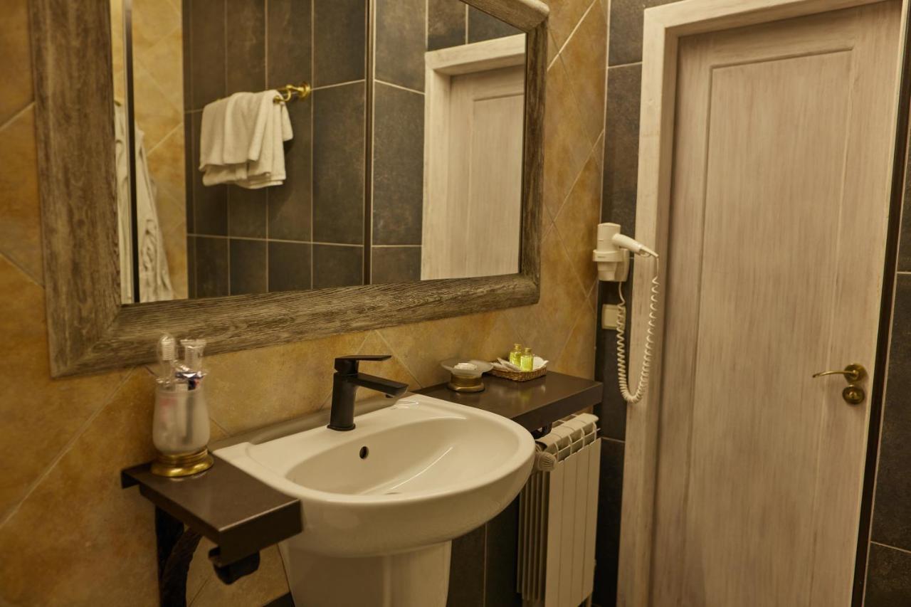Zdybanka Otel Sumi Dış mekan fotoğraf