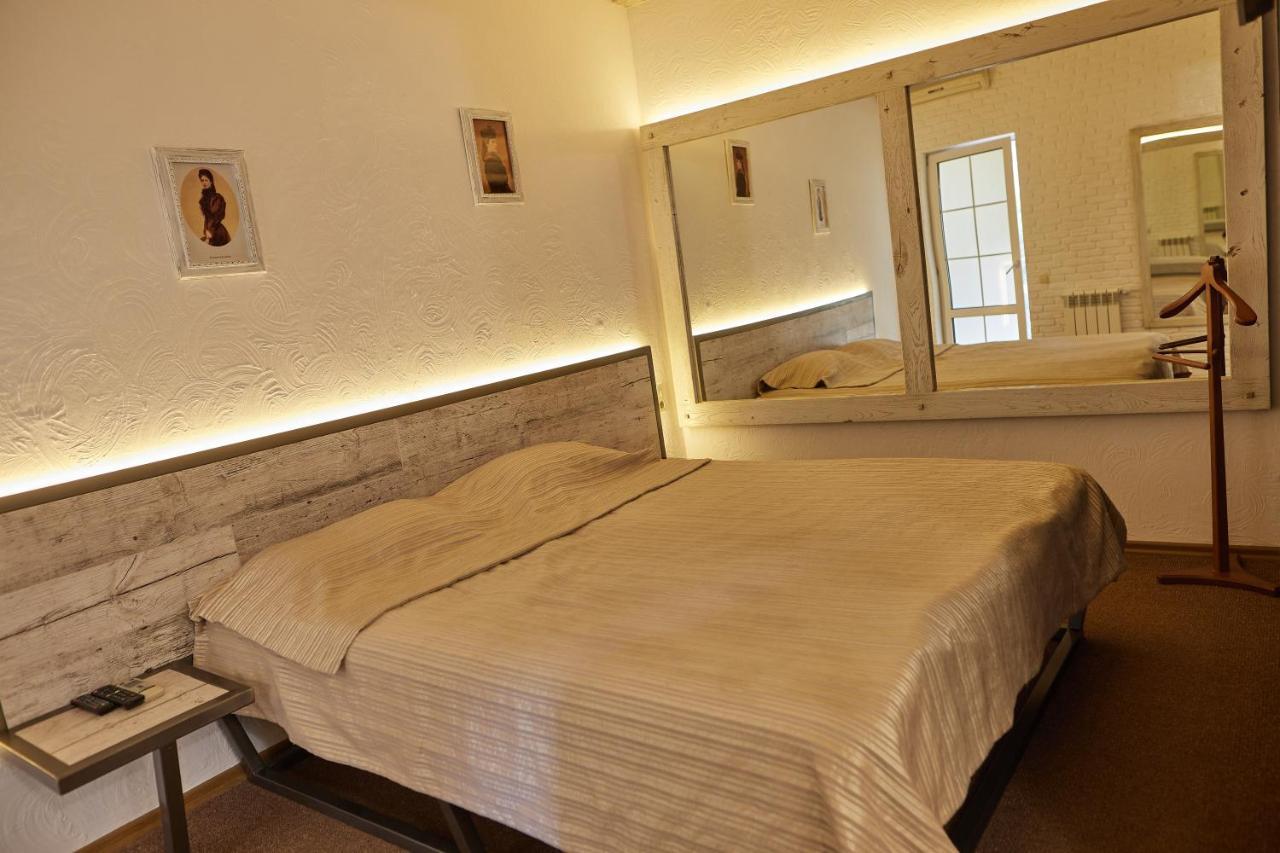 Zdybanka Otel Sumi Dış mekan fotoğraf