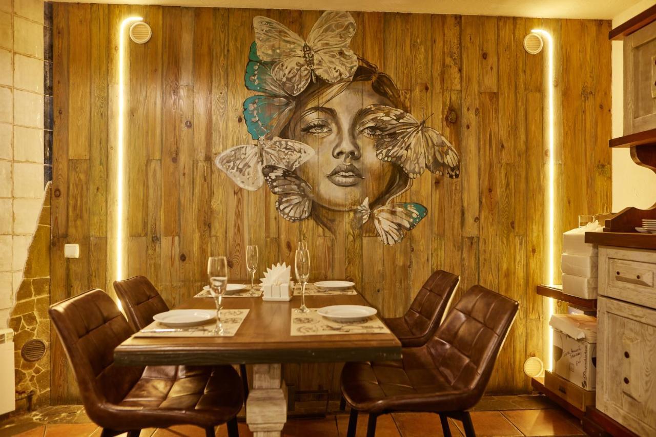 Zdybanka Otel Sumi Dış mekan fotoğraf